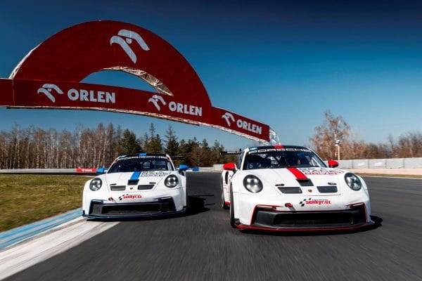 Porsche 911 gt3 cup 02